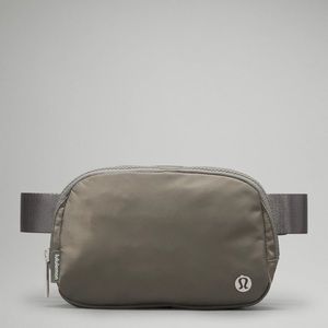 Lululemon Everywhere Belt Bag - Long strap